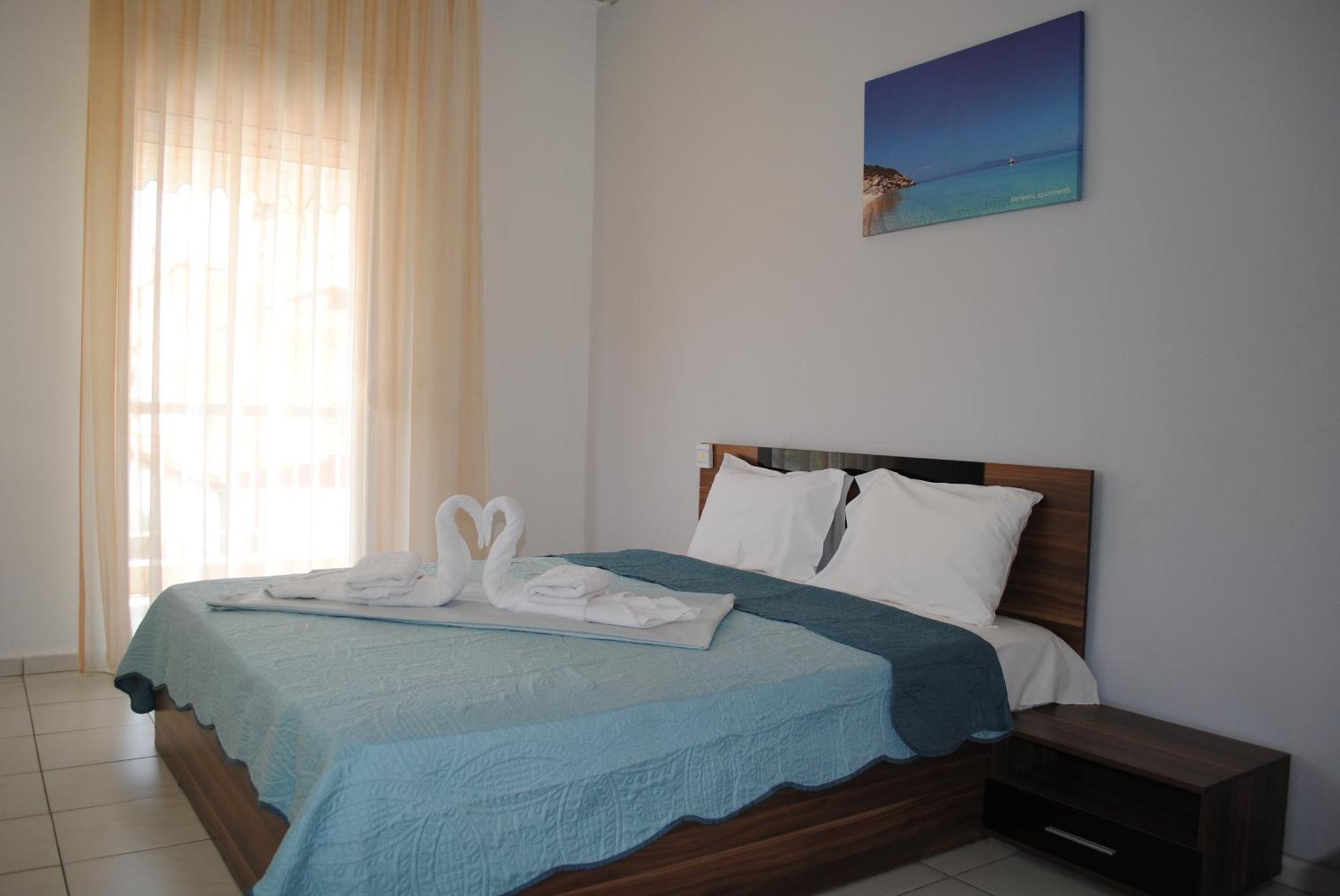 Artemis Apartments Paralia Dionysiou Exteriér fotografie